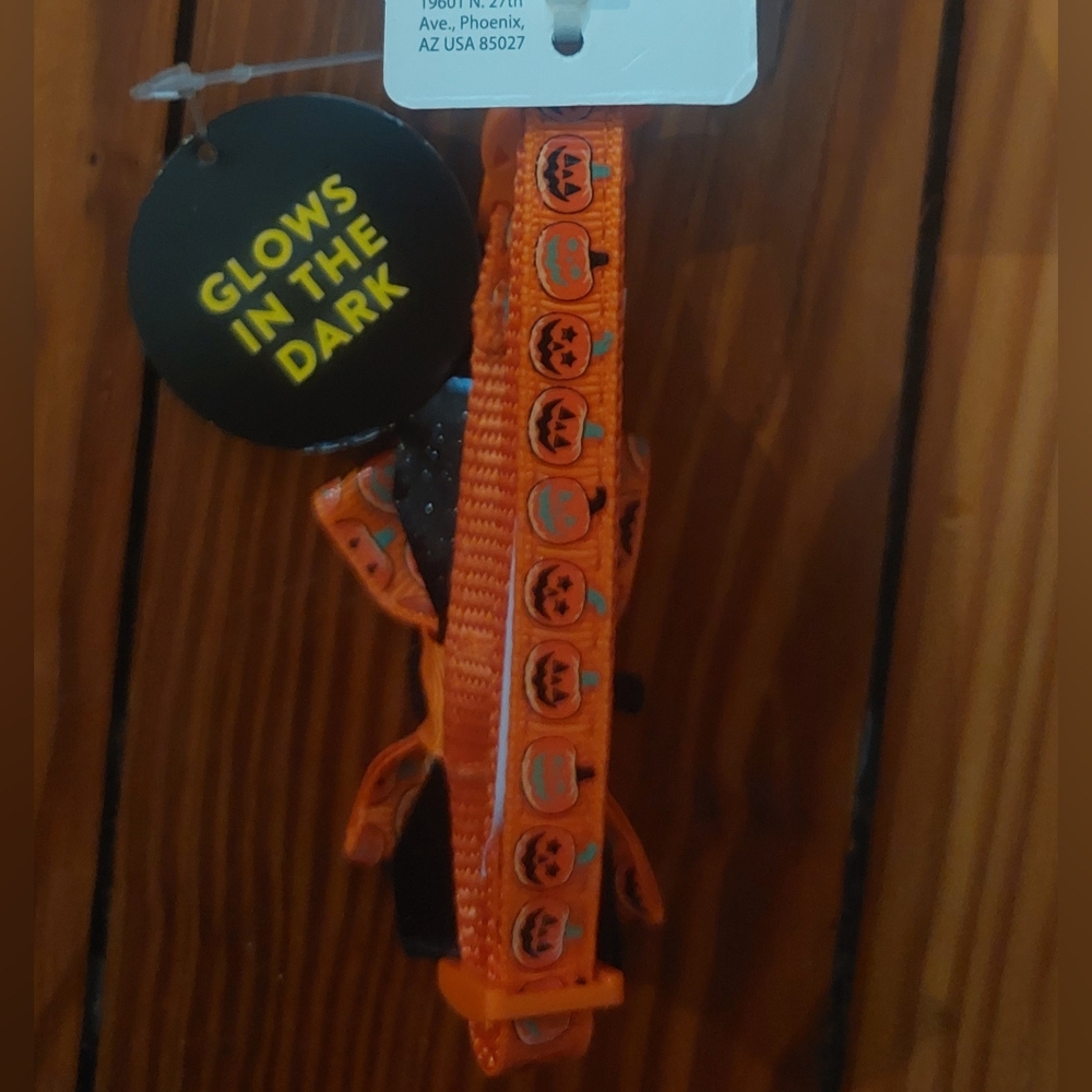 Adjustable Cat Collar - Picture 3 of 4